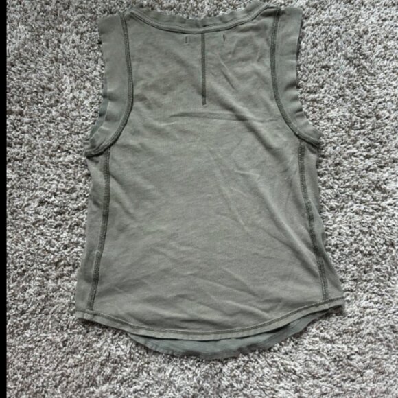 We the free Tank - Picture 2 of 3